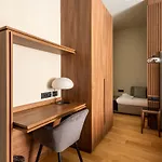 Elical Exclusive Private