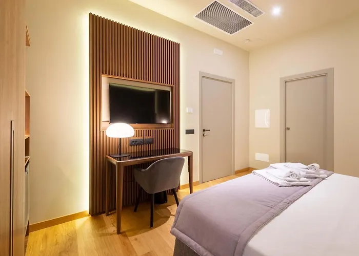 Elical Exclusive Private Guest house